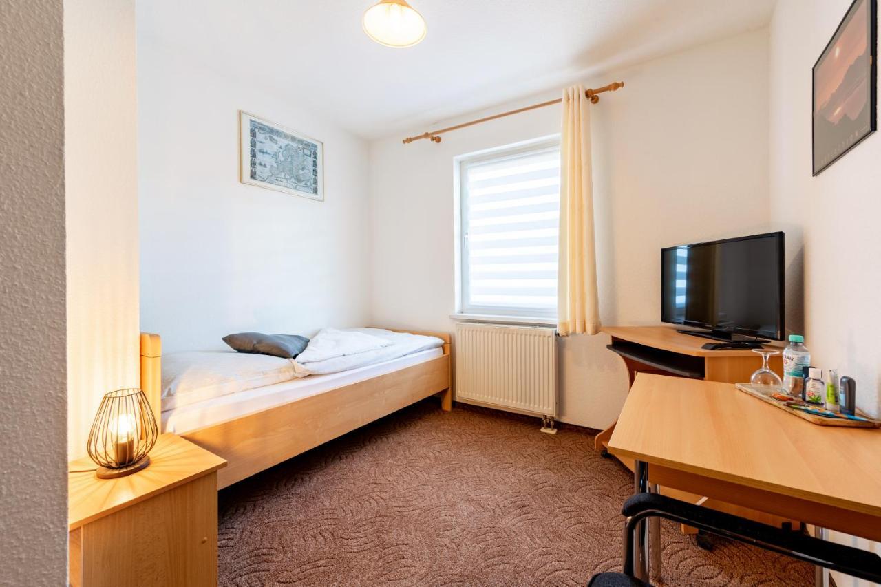Pension&Gaststätte Zur Salzgrube Sondershausen Exterior foto